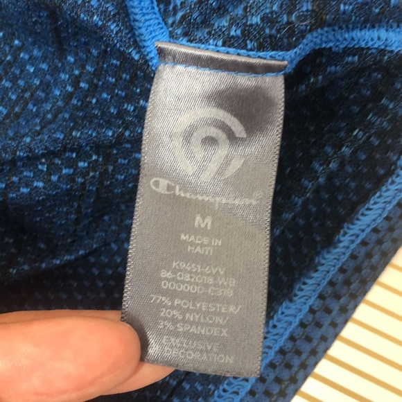 - Champion top short sleeve - Picture 7 of 8